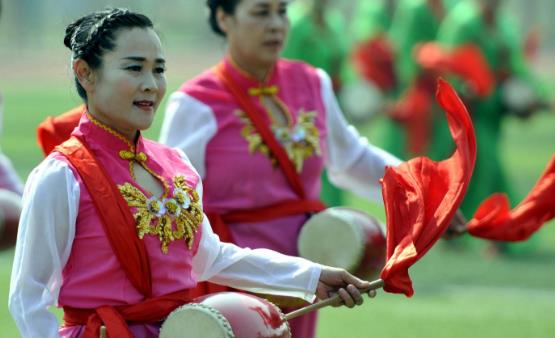 老人運(yùn)動(dòng)需警惕的身體異常情況 中老年運(yùn)動(dòng)鍛煉注意事項(xiàng)