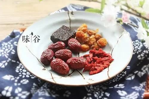 經(jīng)常喝紅糖水能夠補(bǔ)血嗎? 有效補(bǔ)血的6種食物