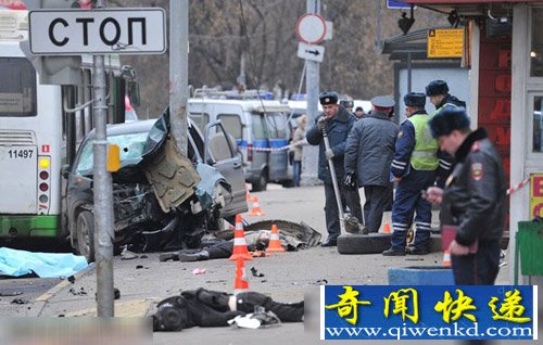 莫斯科街頭：轎車失控沖入公交站致3死5傷